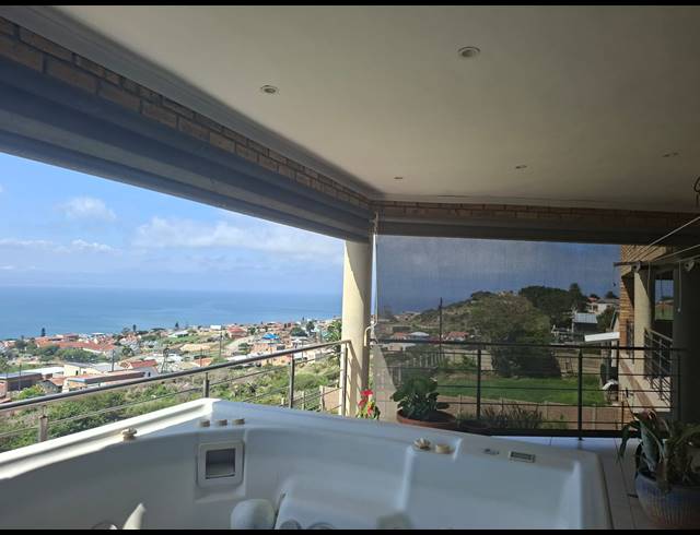 6 BEDROOM HOUSE FOR SALE IN DA NOVA